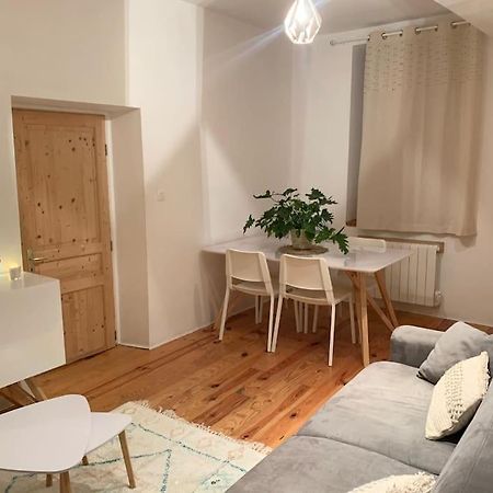 Le Petit Cocon Nimois Apartment Nîmes Exterior photo